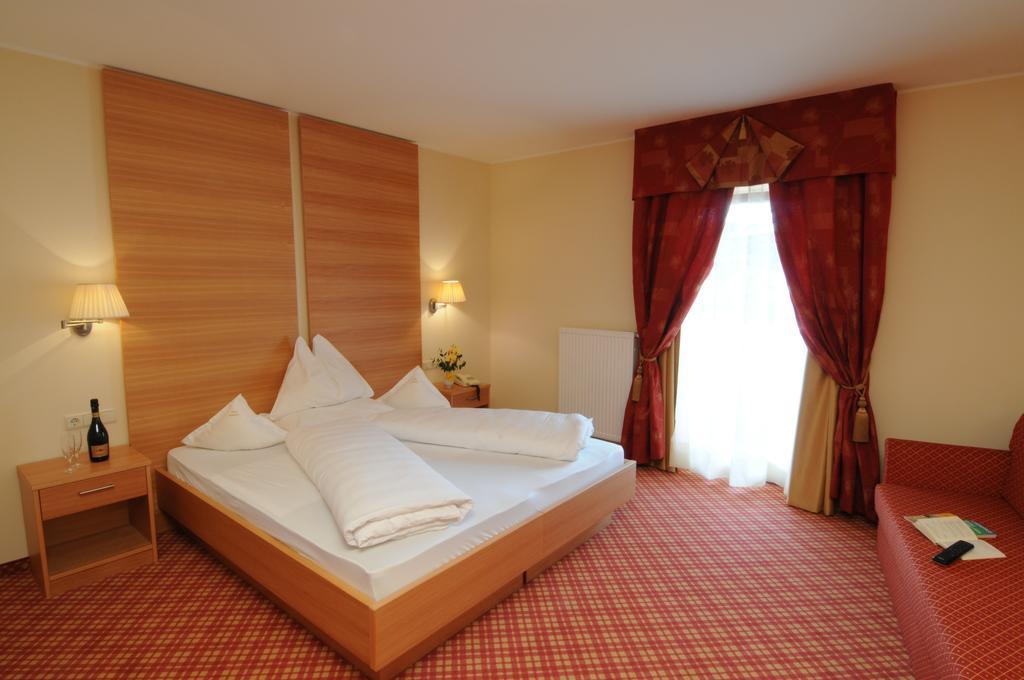 Hotel Stamserhof Andriano Esterno foto