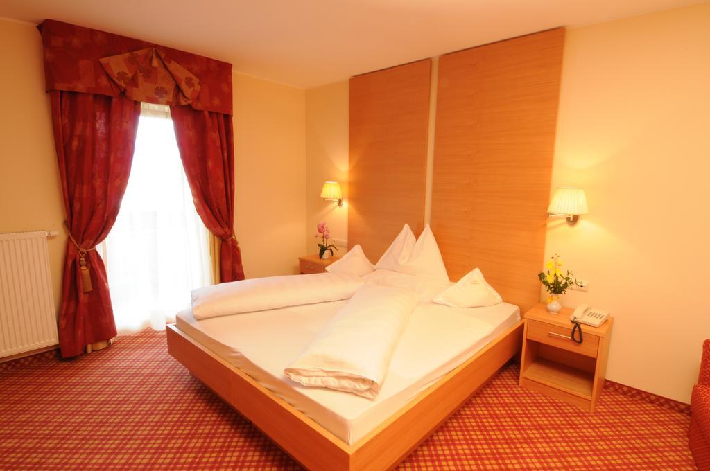 Hotel Stamserhof Andriano Esterno foto
